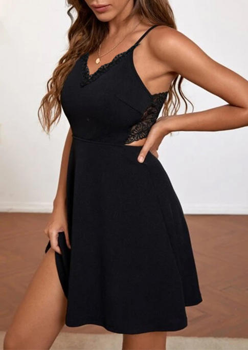 Mini Dresses Lace Open Back Spaghetti Strap Mini Dress in Black. Size: L,M,S,XL