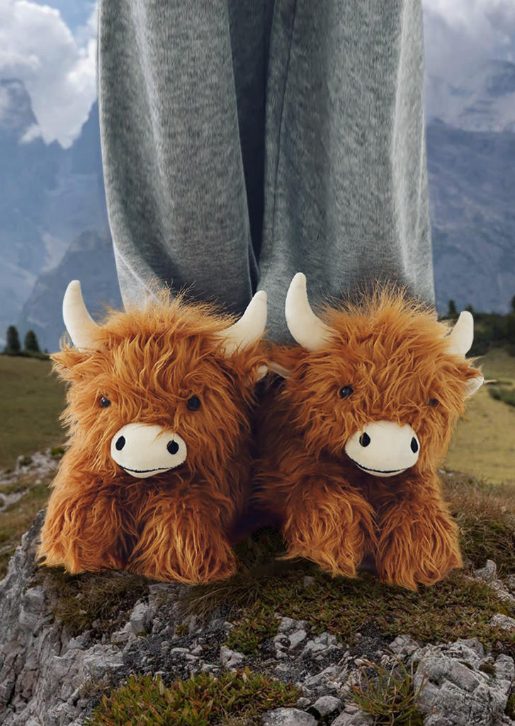 Slippers Highland Cattle Fluffy Flat Slippers in Brown. Size: One Size