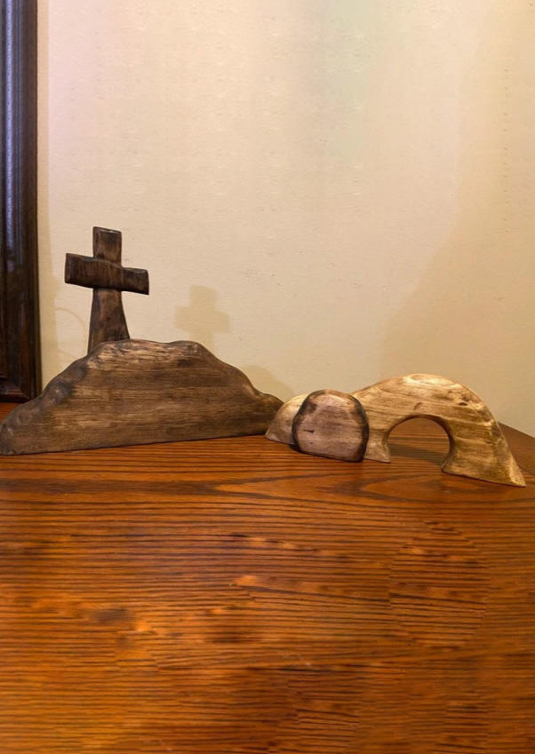 

4Pcs Easter Tomb Cross Ornament Set in Brown. Size