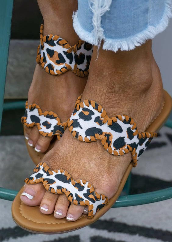 

Slippers Leopard Slip On Flat Slippers in Multicolor. Size: ,38,39,40,41