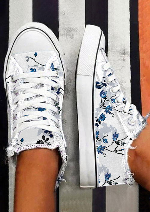 

Sneakers Floral Lace Up Flat Sneakers in White. Size: ,39,40,41,42