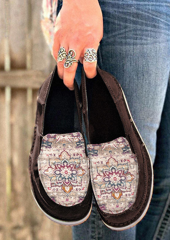 

Sneakers Ethnic Floral Slip On Flat Sneakers in Brown. Size: ,38,39,40,41