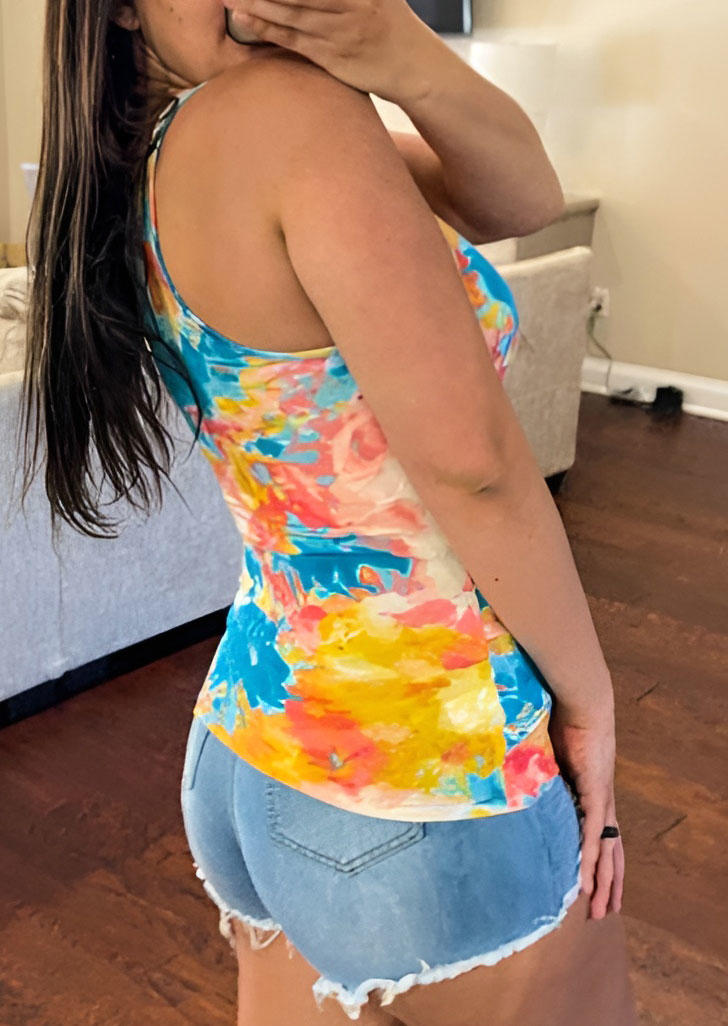 

Tank Tops Tie Dye Criss-Cross Casual Tank Top in Multicolor. Size: M
