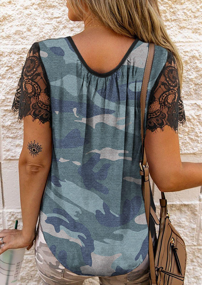

Blouses Camouflage American Flag Lace Splicing Blouse in Multicolor. Size: L,M