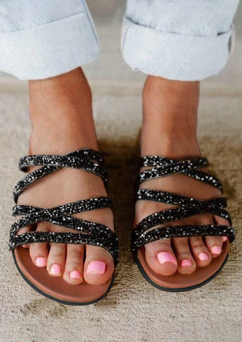 

Slippers Rhinestone Criss-Cross Round Toe Flat Slippers in Black. Size: ,40