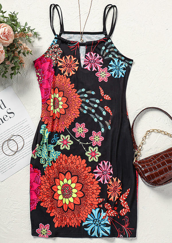 

Mini Dresses Floral Pocket Hollow Out Spaghetti Strap Mini Dress in Multicolor. Size: M