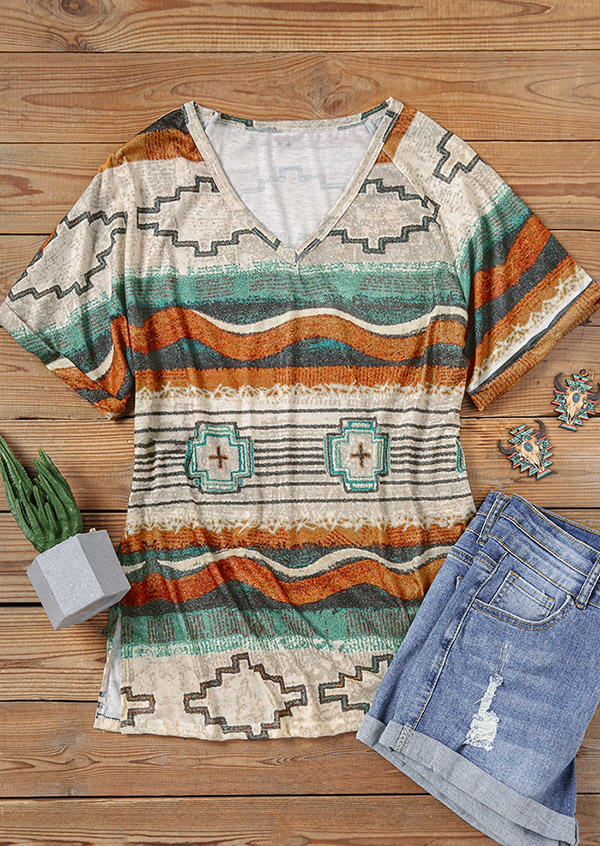 

Blouses Geometric Short Sleeve V-Neck Blouse in Multicolor. Size