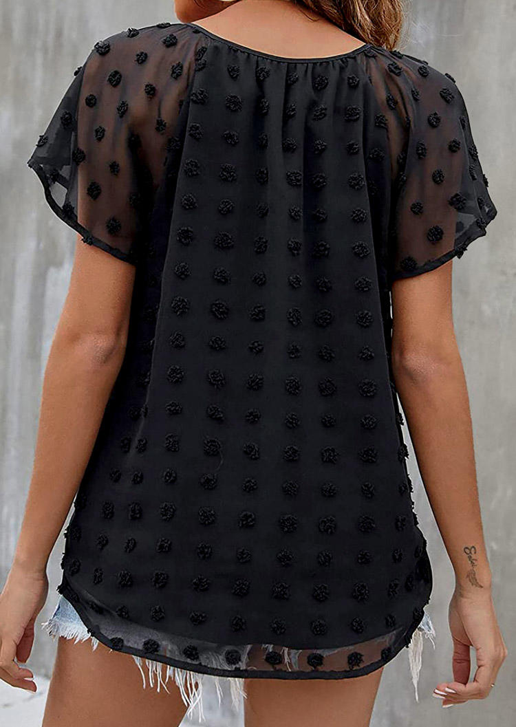 

Blouses Ruffled Dotted Swiss Tie V-Neck Blouse in Black. Size: L,M