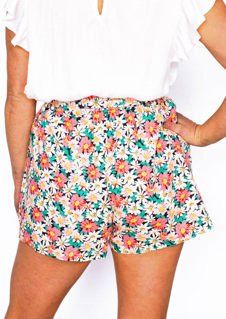 

Shorts Daisy Pocket Ruffled Shorts with Belt in Multicolor. Size: L,M,,XL
