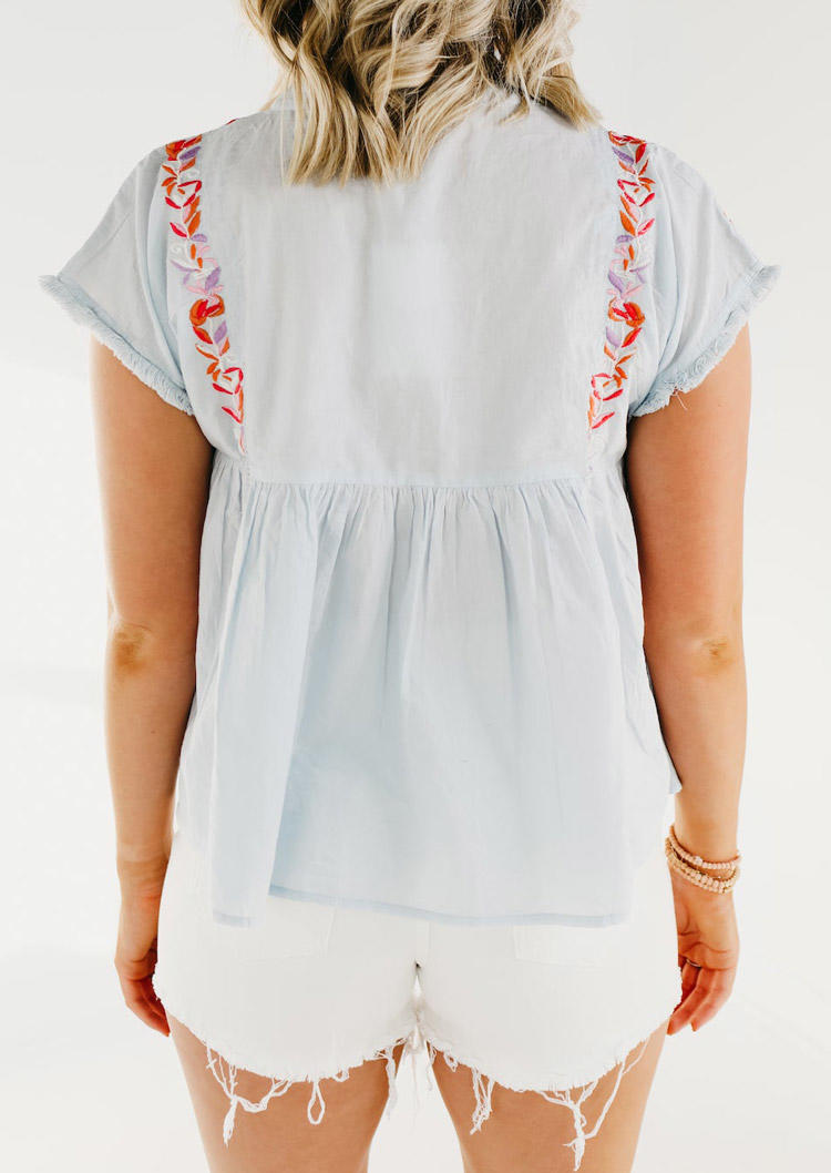 

Blouses Vintage Geometric Ruffled Blouse - Light Blue in Blue. Size: L,M,,XL