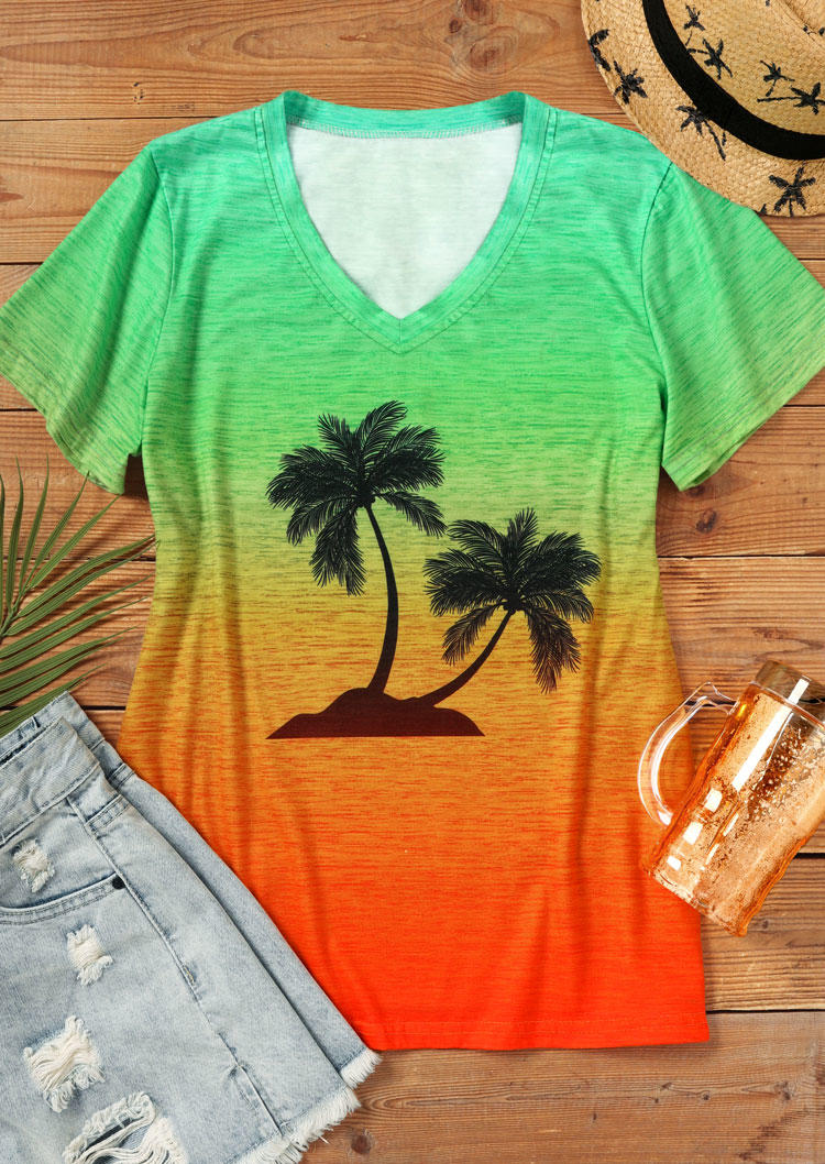 

T-shirts Tees Gradient Coconut Tree V-Neck T-Shirt Tee in Multicolor. Size
