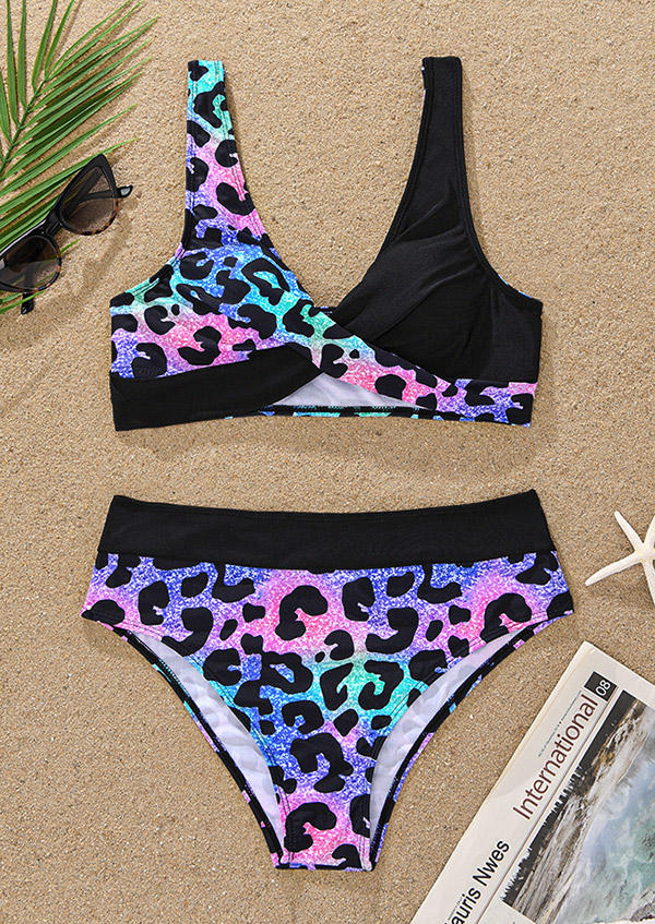 

Bikini Sets Leopard Gradient Criss-Cross Bikini Set in Multicolor. Size: L,M,,XL