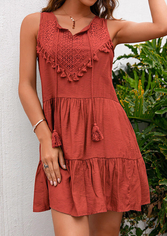 Lace Splicing Tassel Drawstring Ruffled Mini Dress - Brick Red