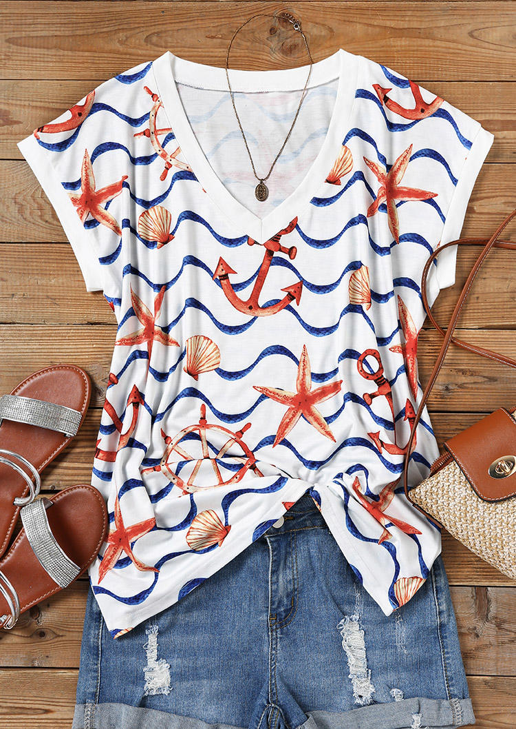 

Blouses Anchor Shell Starfish V-Neck Blouse in White. Size