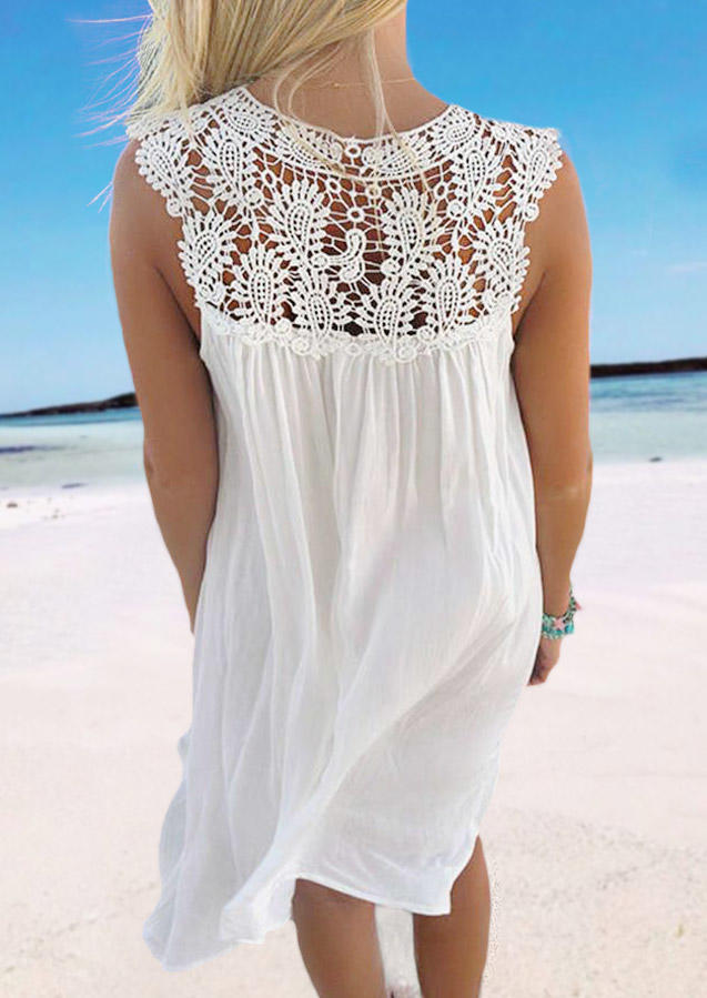 

Mini Dresses Floral Lace Splicing Ruffled Mini Dress in White. Size