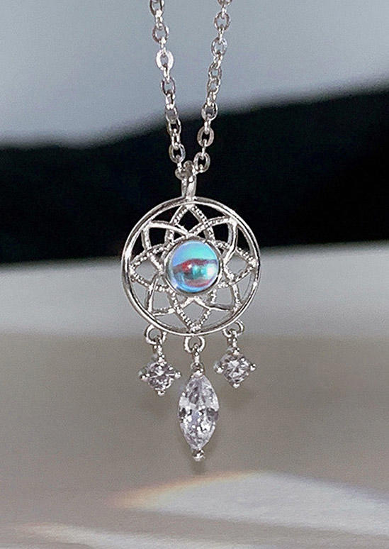 

Necklaces Dreamcatcher Moonstone Rhinestone Pendent Necklace in Silver. Size