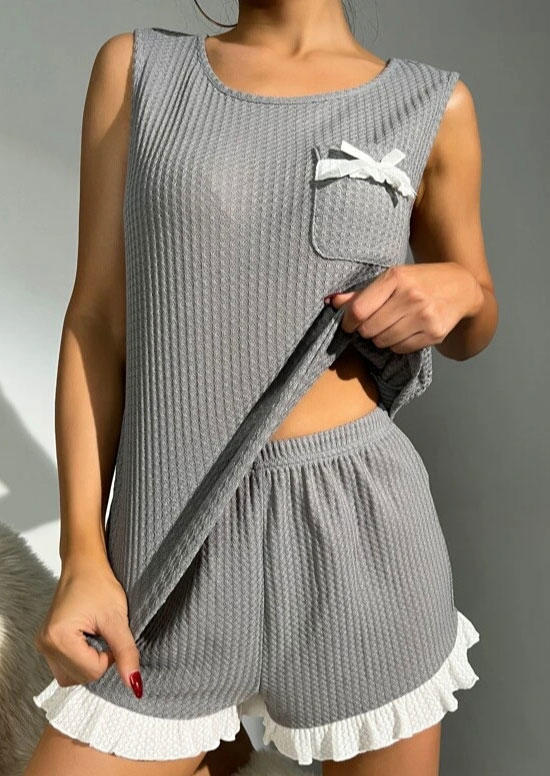 

Sleepwear Bowknot Pockets Waffle Tank And Shorts Pajamas Set in Gray. Size