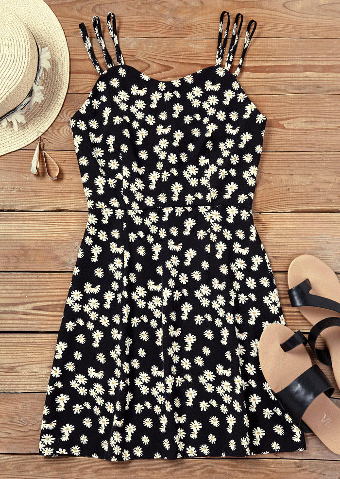 

Mini Dresses Daisy Hollow Out Zippers Sleeveless Mini Dress in Black. Size