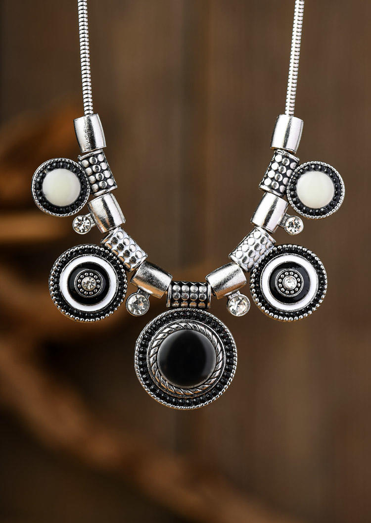 

Necklaces Rhinestone Beading Alloy Ethnic Necklace in Black. Size