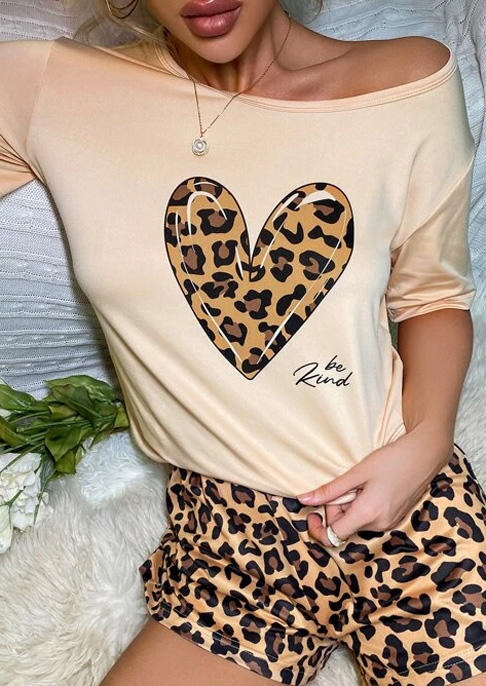 

Sleepwear Be Kind Leopard T-Shirt Tee And Shorts Pajamas Set in Multicolor. Size: L,M,,XL