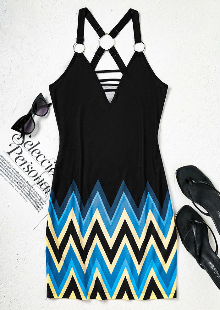 

Mini Dresses Zigzag Hollow Out Backless Mini Dress in Black. Size: ,XL