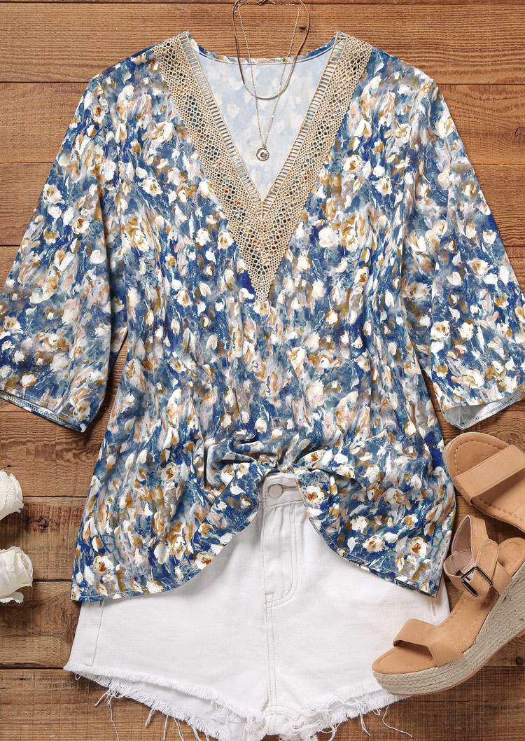 

Blouses Abstract Graphic Lace Splicing Blouse in Blue. Size: ,XL