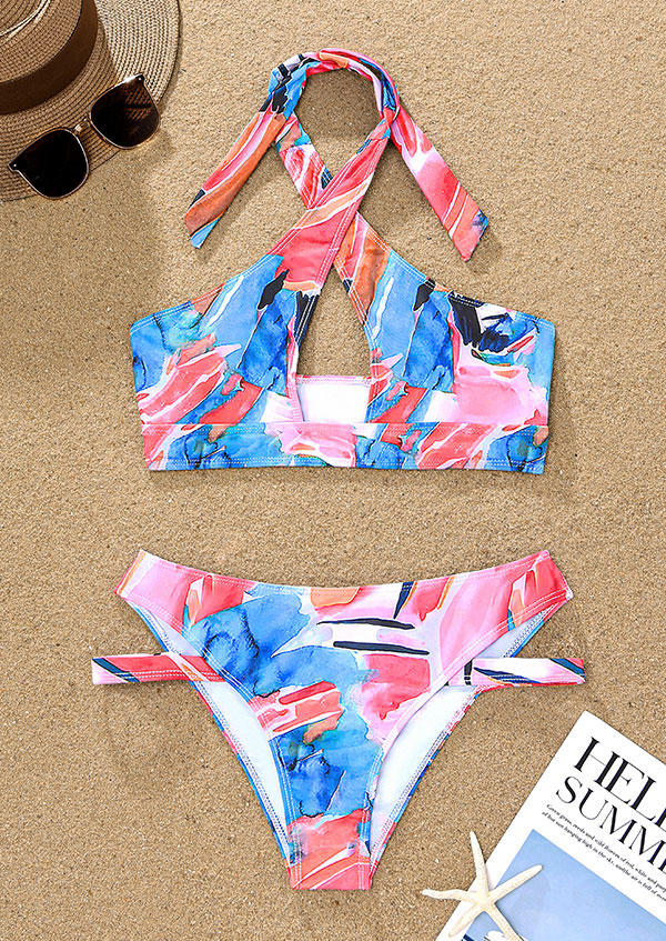 

Bikini Sets Oil Painting Hollow Out Halter Bikini Set in Multicolor. Size: L,M,,XL