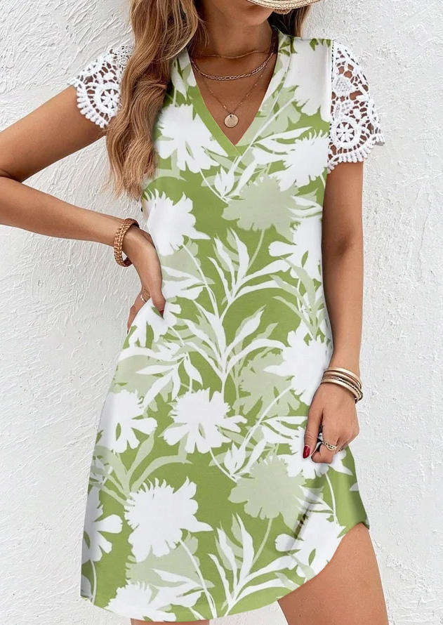 

Mini Dresses Floral Lace Splicing V-Neck Mini Dress in Green. Size: L,M,,XL