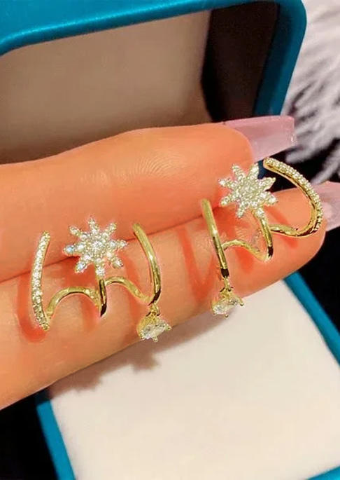 

Earrings Shiny Zirconia Octagram Star Earrings in Gold. Size