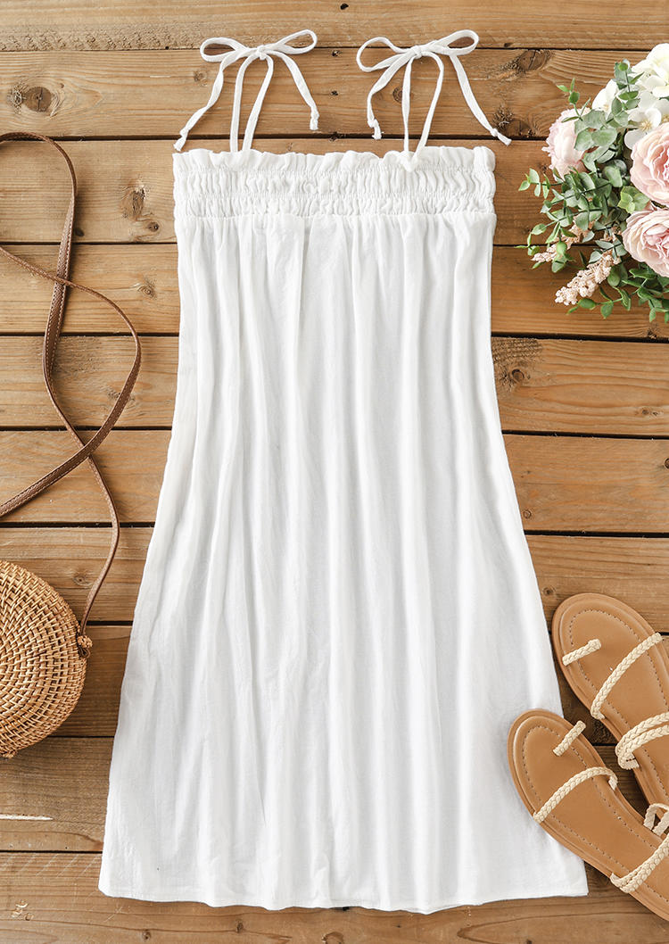 

Mini Dresses Smocked Tie Open Back Mini Dress in White. Size: L,M,,XL