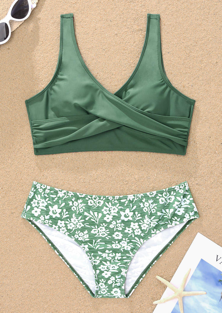 

Bikini Sets Ditsy Floral Criss-Cross Bikini Set in Green. Size: L,M,,XL