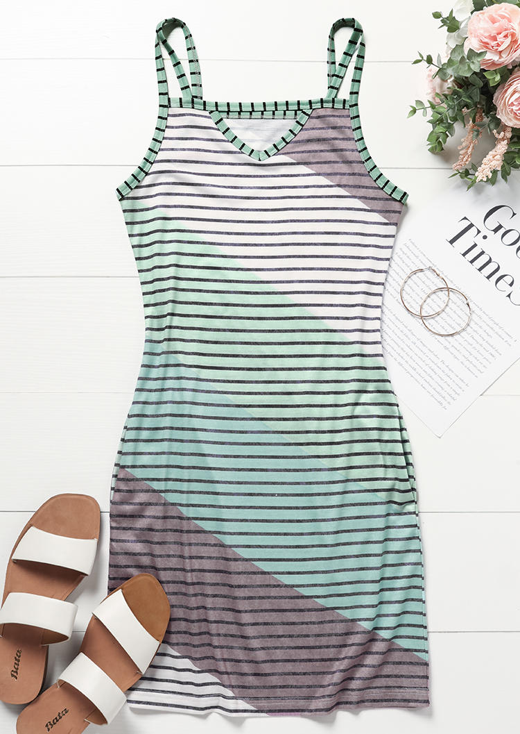 

Mini Dresses Striped Color Block Hollow Out Pocket Mini Dress in Multicolor. Size: M,,XL