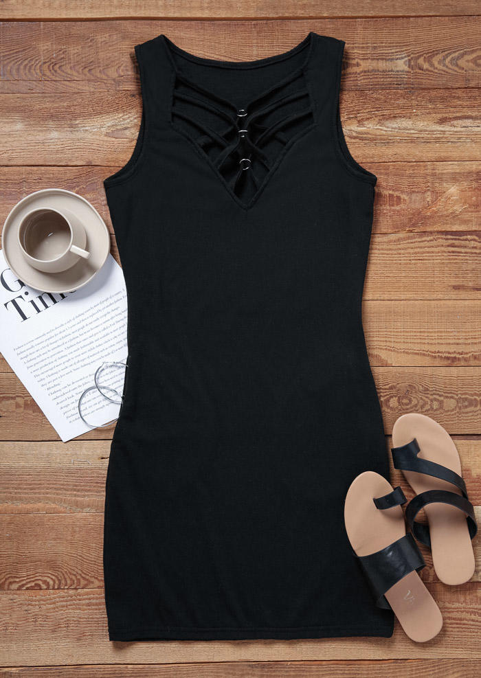

Bodycon Dresses Criss-Cross Hollow Out Pocket Bodycon Dress in Black. Size