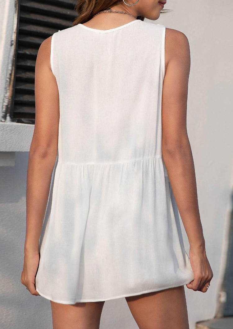 

Tank Tops Ruffled V-Neck Tank Top in White. Size: L,M,,XL