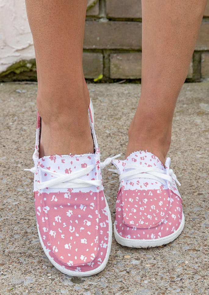 

Sneakers Ditsy Floral Color Block Lace Up Sneakers in Pink. Size: ,38,39,40,41