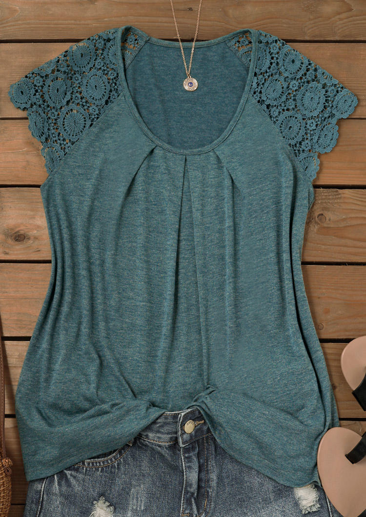 

Blouses Lace Splicing Ruffled Blouse in Green. Size