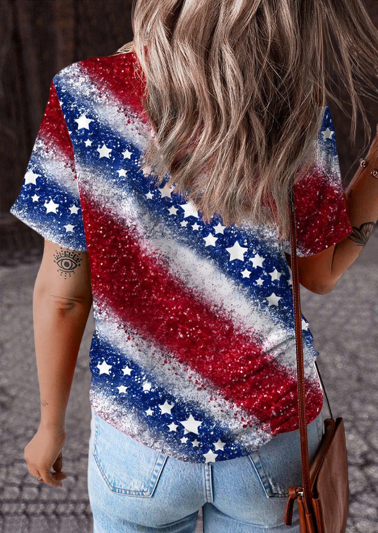 

Blouses American Flag Glitter V-Neck Blouse in Multicolor. Size: L,M,,XL