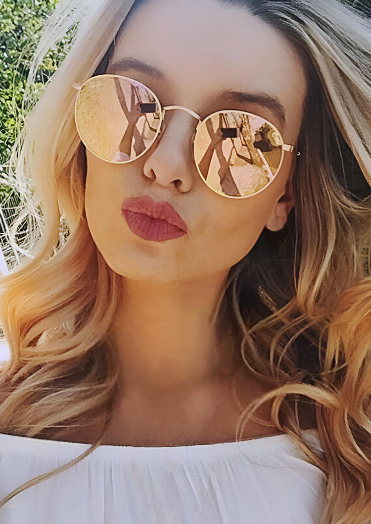 

Sunglasses Trendy Round Metal Frame Sunglasses in Gold. Size