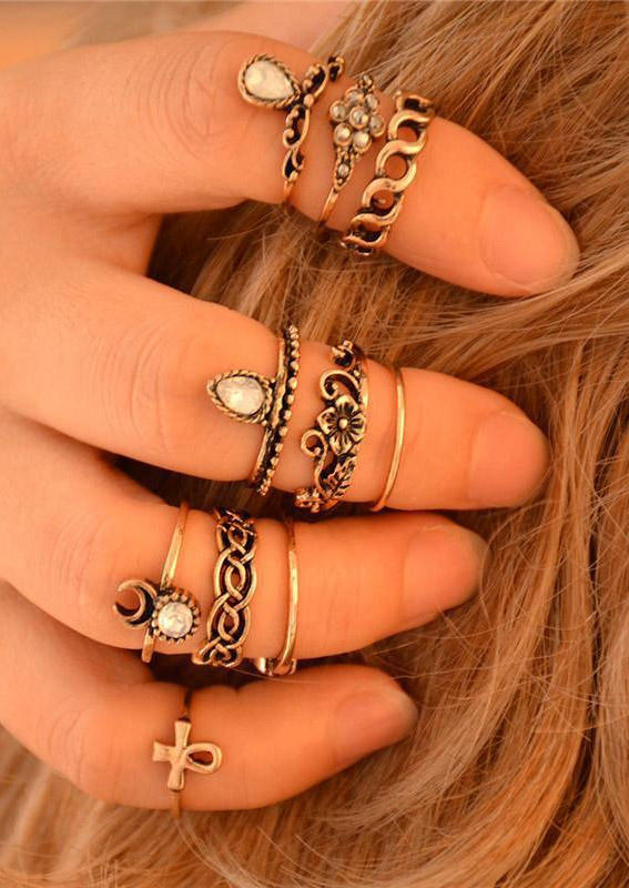 

Rings 10Pcs Floral Hollow Out Ring Set in Gold. Size