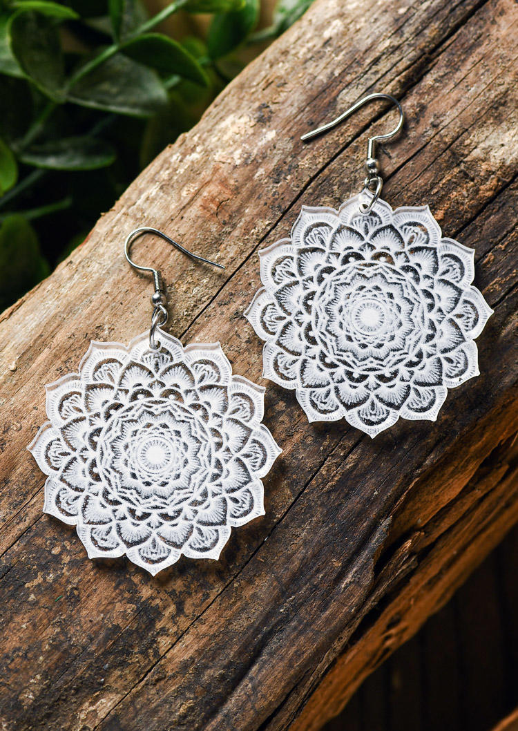 

Earrings Floral Acrylic Casual Earrings in White. Size