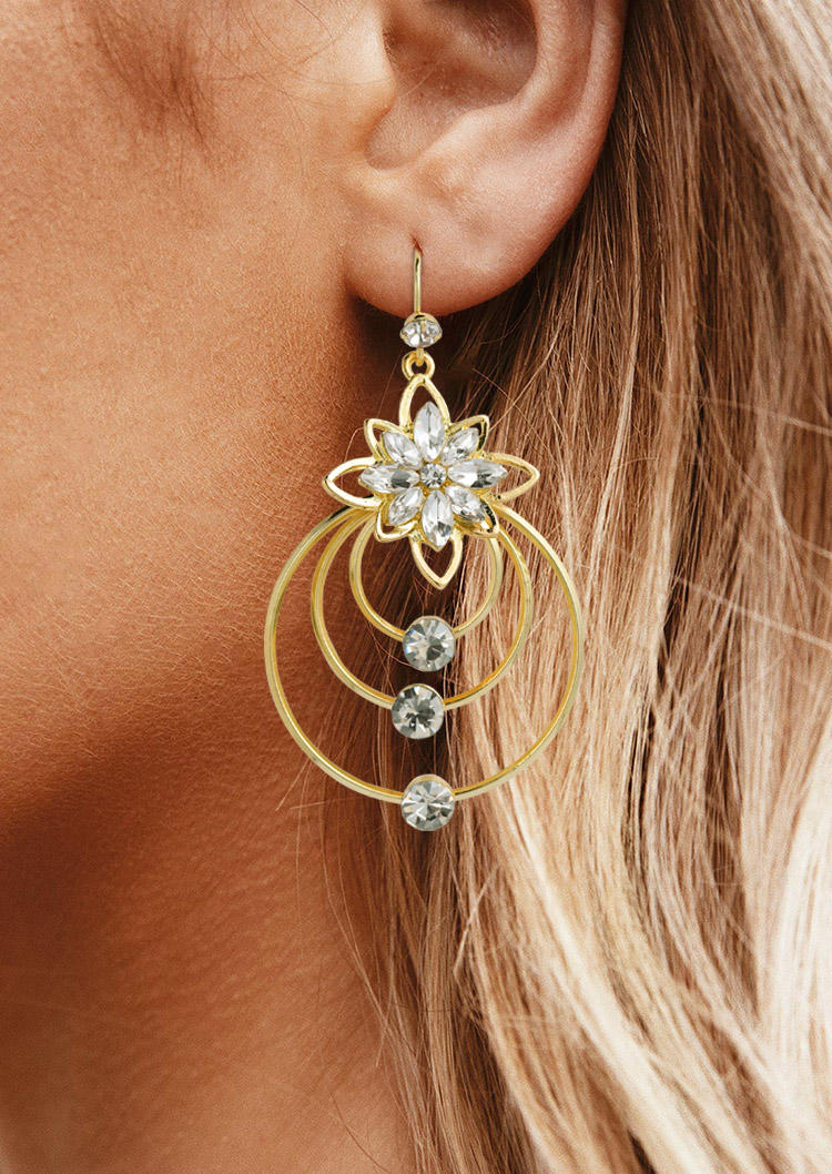 

Earrings Sparkling Rhinestone Multiple Circles Alloy Earrings in Gold. Size