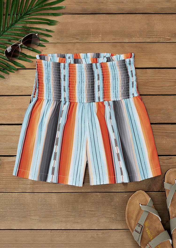 

Shorts Gradient Striped Smocked Ruffled Shorts in Multicolor. Size