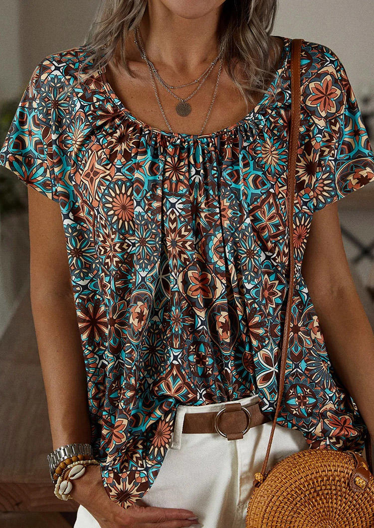 

Blouses Abstract Graphic Ruffled U-Neck Blouse in Multicolor. Size: L,M,,XL