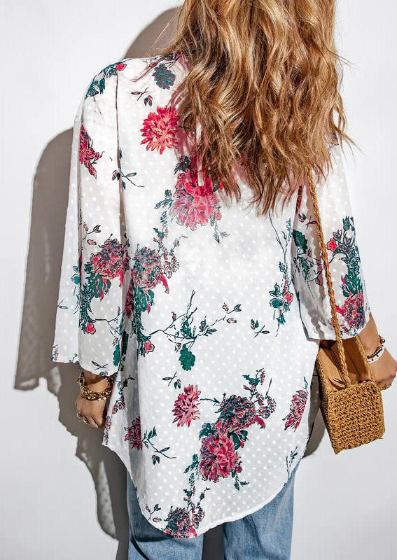 

Cardigans Floral Three Quarter Sleeve Open Front Cardigan in Multicolor. Size: L,M,,XL