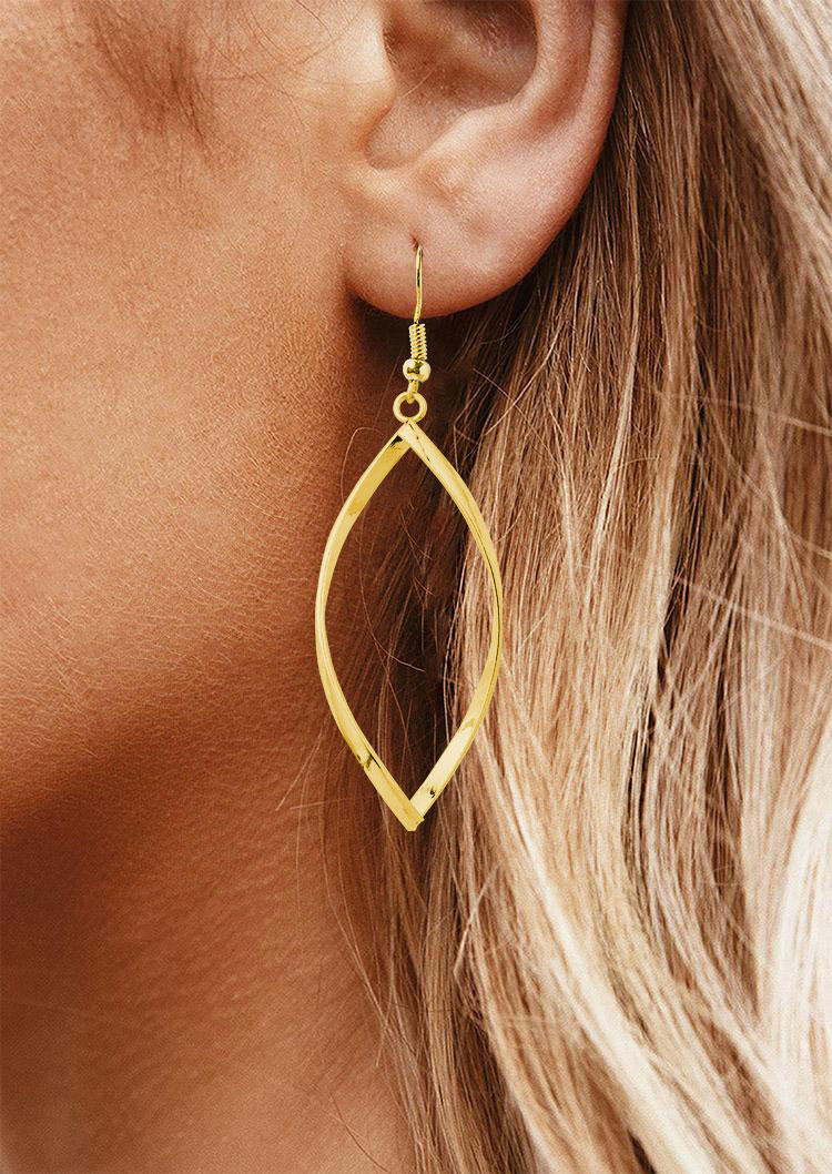 

Earrings Geometric Alloy Hook Earrings in Gold. Size