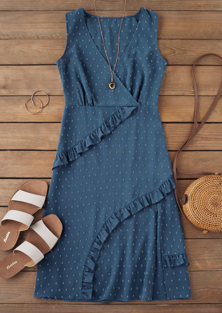 

Mini Dresses Dotted Swiss Ruffled Slit Mini Dress in Blue. Size: L,M,,XL