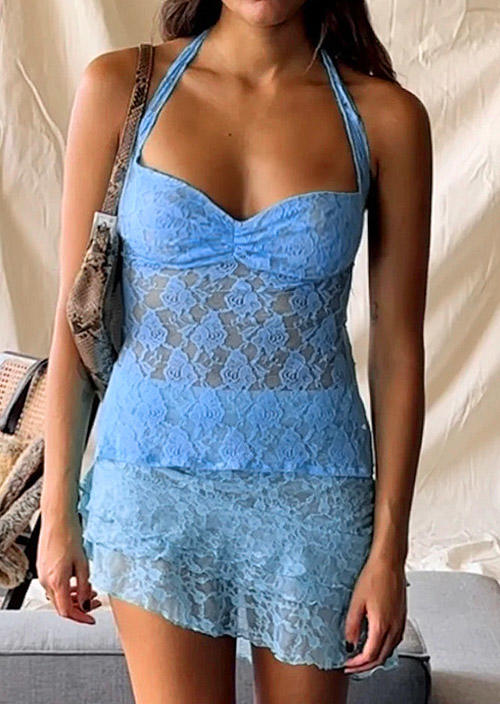 

Tank Tops Lace Splicing Open Back Halter Tie Camisole in Blue. Size: L,M