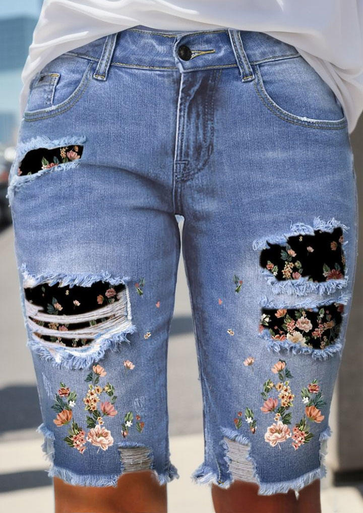 

Shorts Floral Patch Frayed Denim Shorts in Gray. Size: L,M,,XL
