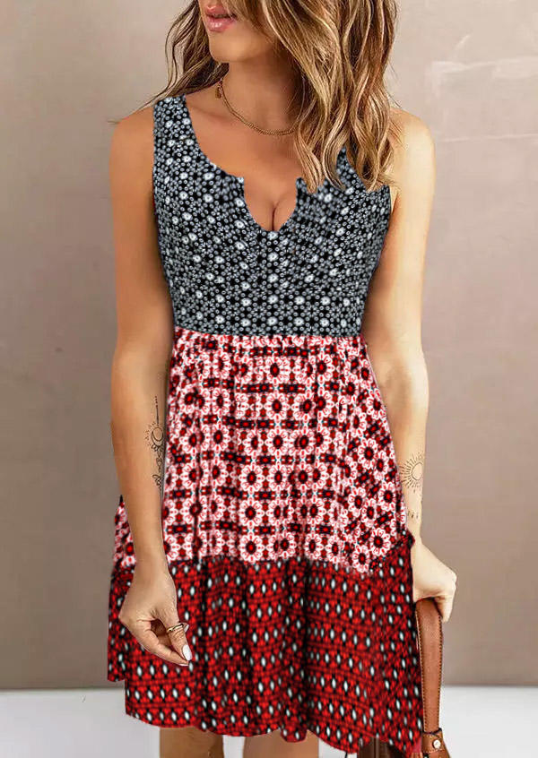 

Mini Dresses Color Block Floral Sleeveless Mini Dress in Multicolor. Size: L,M,,XL