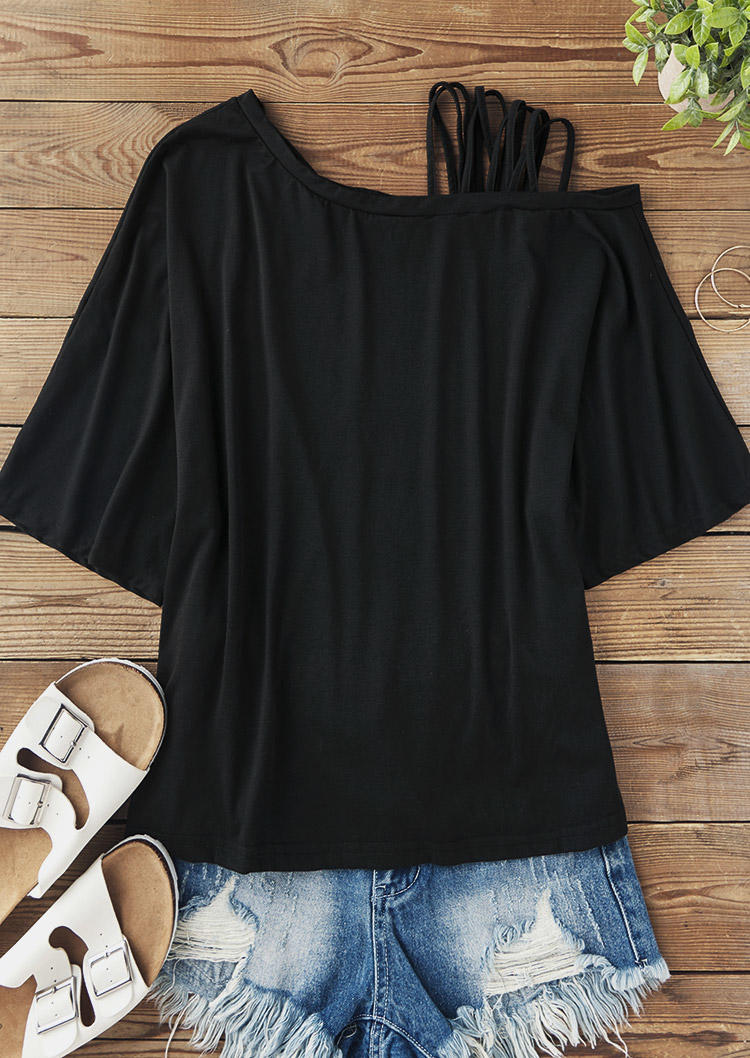 

Blouses Hollow Out One Sided Cold Shoulder Blouse in Black. Size: L,M,,XL